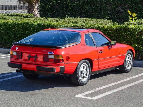 Used 1987 Porsche 924 S RWD image 4