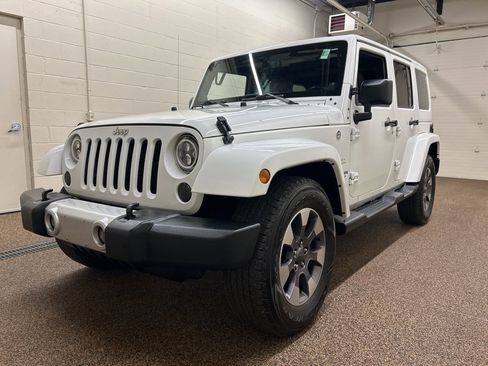 Used 2013 Jeep Wrangler Unlimited Sahara w/ Trailer Tow Group image 5