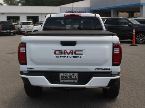 Used 2024 GMC Canyon AT4X AWD/4WD image 7