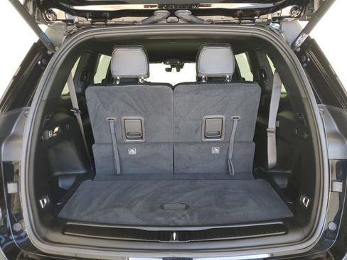 Used 2025 Jeep Grand Cherokee L Limited w/ Black Appearance Package image 12