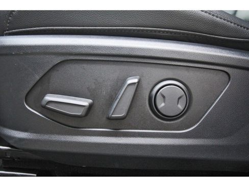 Certified 2026 Hyundai Santa Cruz SEL FWD image 28