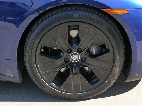 Used 2021 Porsche Taycan image 29