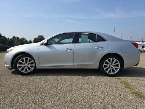 Used 2016 Chevrolet Malibu LTZ FWD image 16