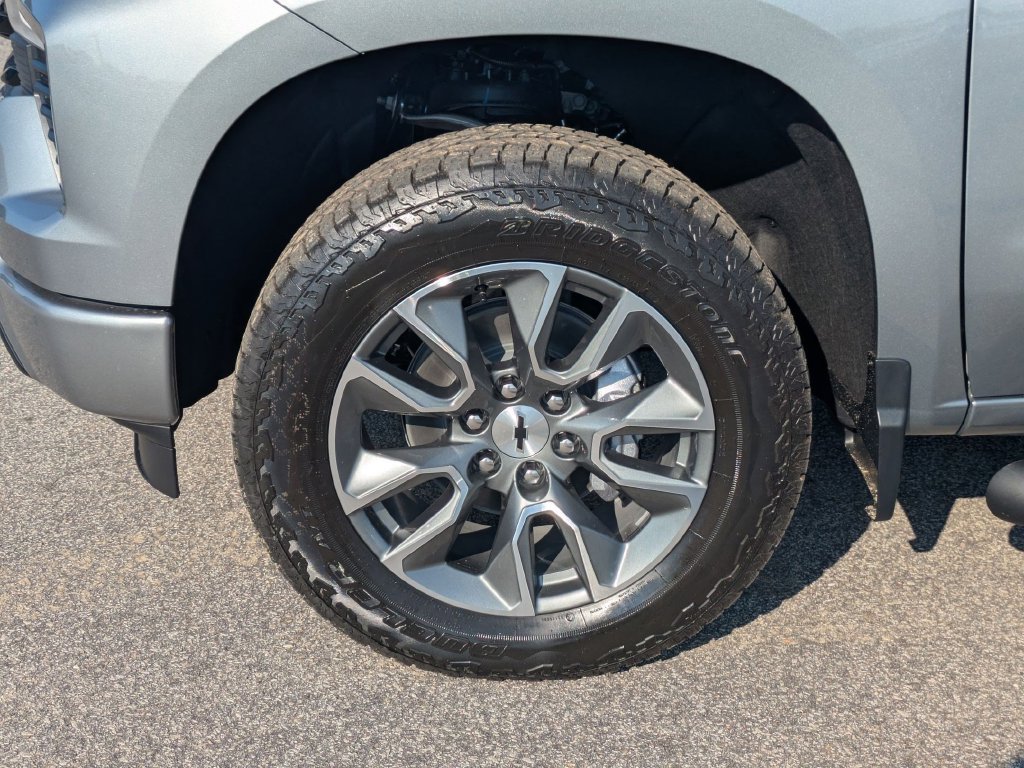 New 2026 Chevrolet Silverado 1500 RST w/ RST All Star Premium Package AWD/4WD image 8