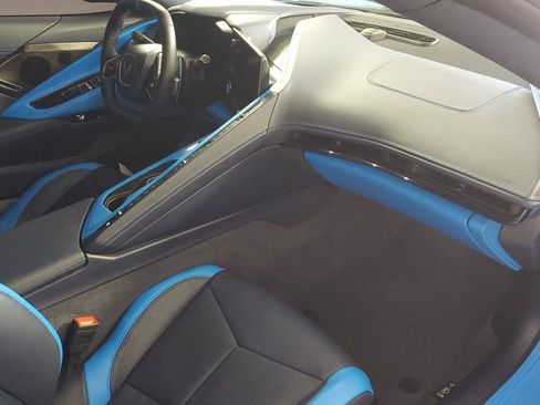 Used 2023 Chevrolet Corvette Stingray Premium Conv w/ Z51 Performance Package RWD image 10