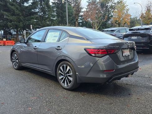 Used 2025 Nissan Sentra SV w/ SV Premium Package image 3