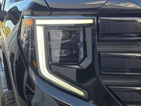 New 2026 GMC Sierra 1500 Elevation image 10