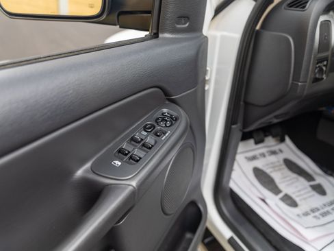 Used 2005 Dodge Ram 2500 Truck SLT w/ Quad Cab Big Horn Value Group image 26