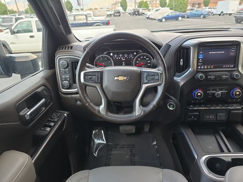 Used 2020 Chevrolet Silverado 2500 LTZ w/ Technology Package AWD/4WD image 12