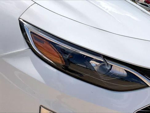 Used 2023 Chevrolet Malibu LT FWD image 29