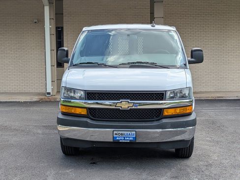 Used 2024 Chevrolet Express 2500 w/ Driver Convenience Package RWD image 2