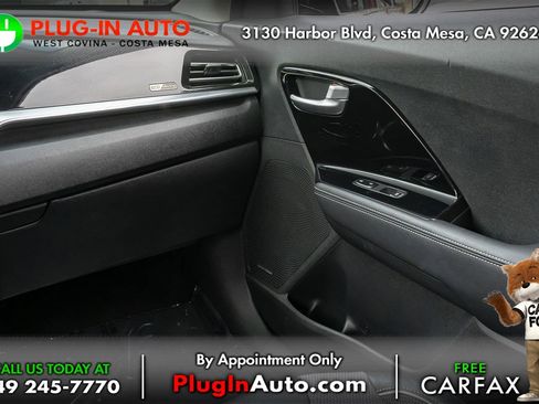 Used 2022 Kia Niro EX image 16