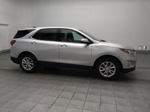 Used 2018 Chevrolet Equinox LT FWD image 11