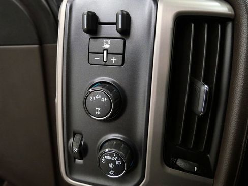 Used 2019 GMC Sierra 3500 Denali w/ Duramax Plus Package image 28