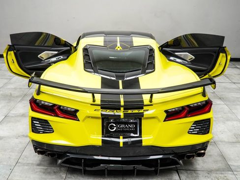 Used 2020 Chevrolet Corvette Stingray Preferred Cpe w/ 2LT Preferred Equipment Group RWD image 16