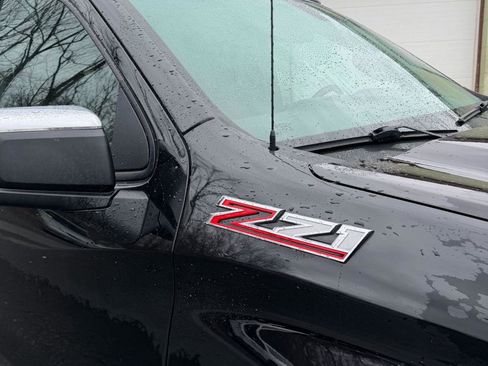 Used 2021 Chevrolet Silverado 1500 LT image 9