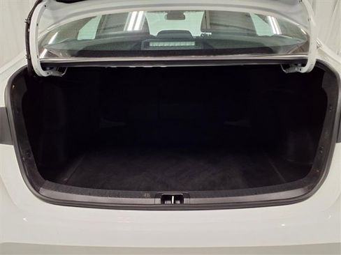 Used 2023 Toyota Corolla LE image 17