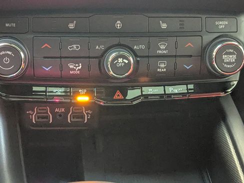 Used 2023 Dodge Durango R/T w/ Blacktop Package image 26