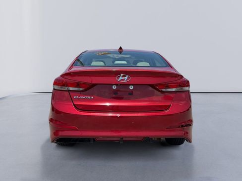 Used 2017 Hyundai Elantra SE FWD image 4