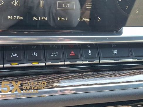 Used 2024 GMC Sierra 1500 Elevation image 28