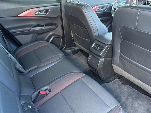 Used 2024 Chevrolet Equinox EV RS FWD image 18