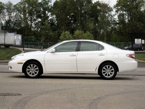 Used 2004 Lexus ES 330 image 6