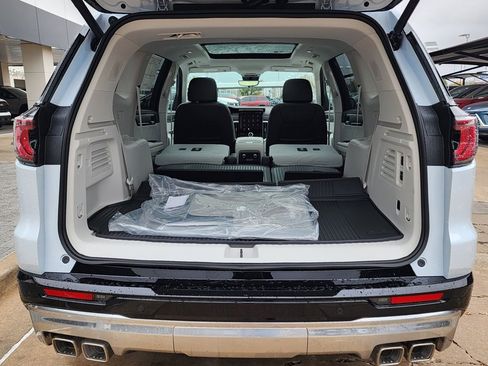 New 2026 GMC Acadia Denali image 57