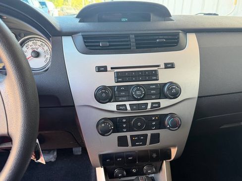 Used 2009 Ford Focus SE FWD image 23