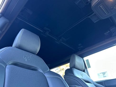 New 2025 Ford Bronco Badlands image 14