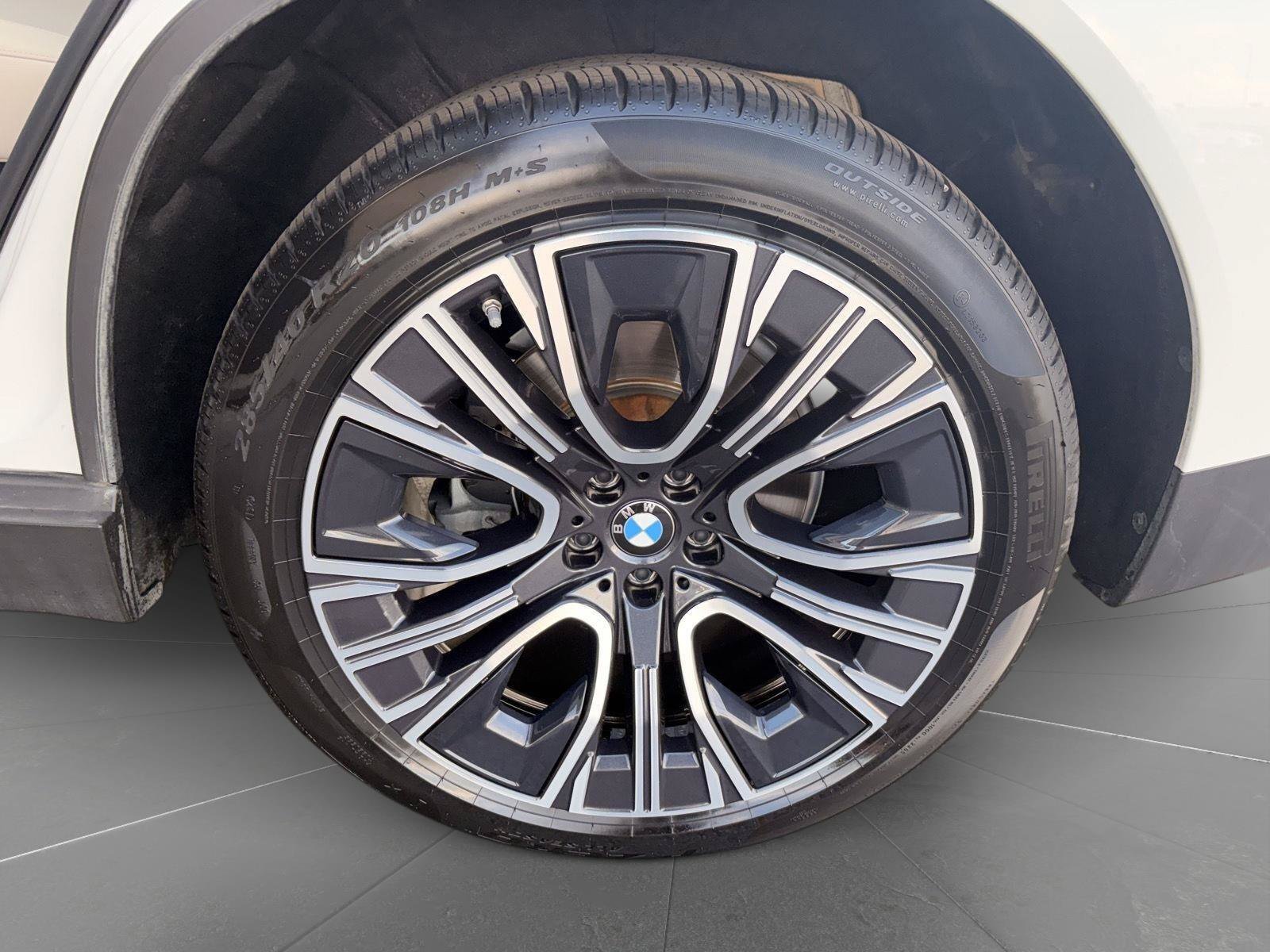 Used 2025 BMW X3 xDrive30i w/ Premium Package AWD/4WD image 11