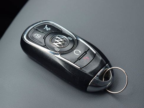Used 2019 Buick Enclave Essence FWD image 40