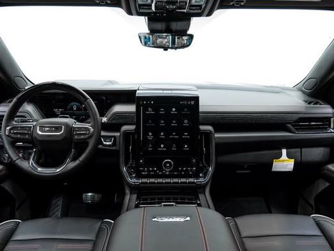 Used 2026 GMC Yukon AT4 Ultimate AWD/4WD image 12