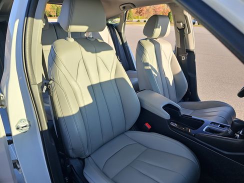 Certified 2023 Acura Integra image 10