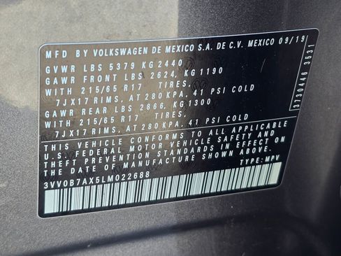 Used 2020 Volkswagen Tiguan S image 29