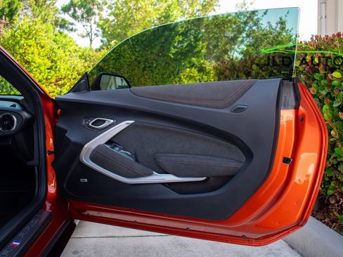 Used 2022 Chevrolet Camaro ZL1 RWD image 25