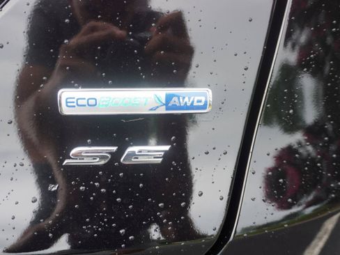 Used 2016 Ford Fusion SE AWD/4WD image 7