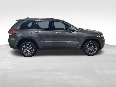 Used 2019 Jeep Grand Cherokee Limited image 10