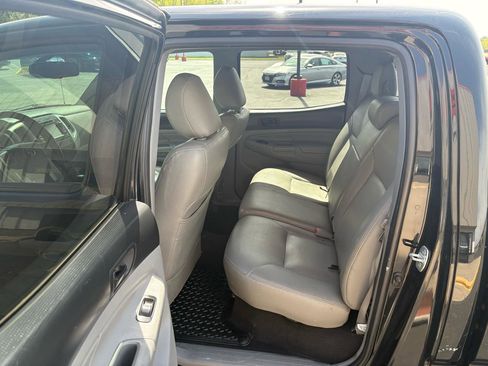 Used 2013 Toyota Tacoma 4x4 Double Cab image 12