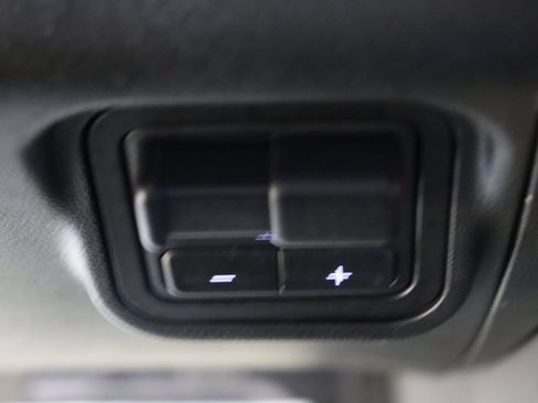 Used 2025 GMC Hummer EV 2X AWD/4WD image 60