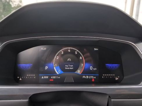 Used 2023 Volkswagen Tiguan SE image 12