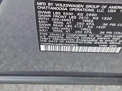 Certified 2024 Volkswagen Atlas SEL Premium R-Line AWD/4WD image 9