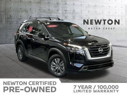 Used 2025 Nissan Pathfinder SV