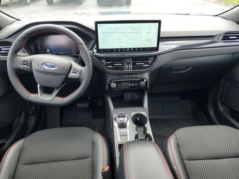 Certified 2025 Ford Escape ST-Line w/ Tech Pack #1 AWD/4WD image 32