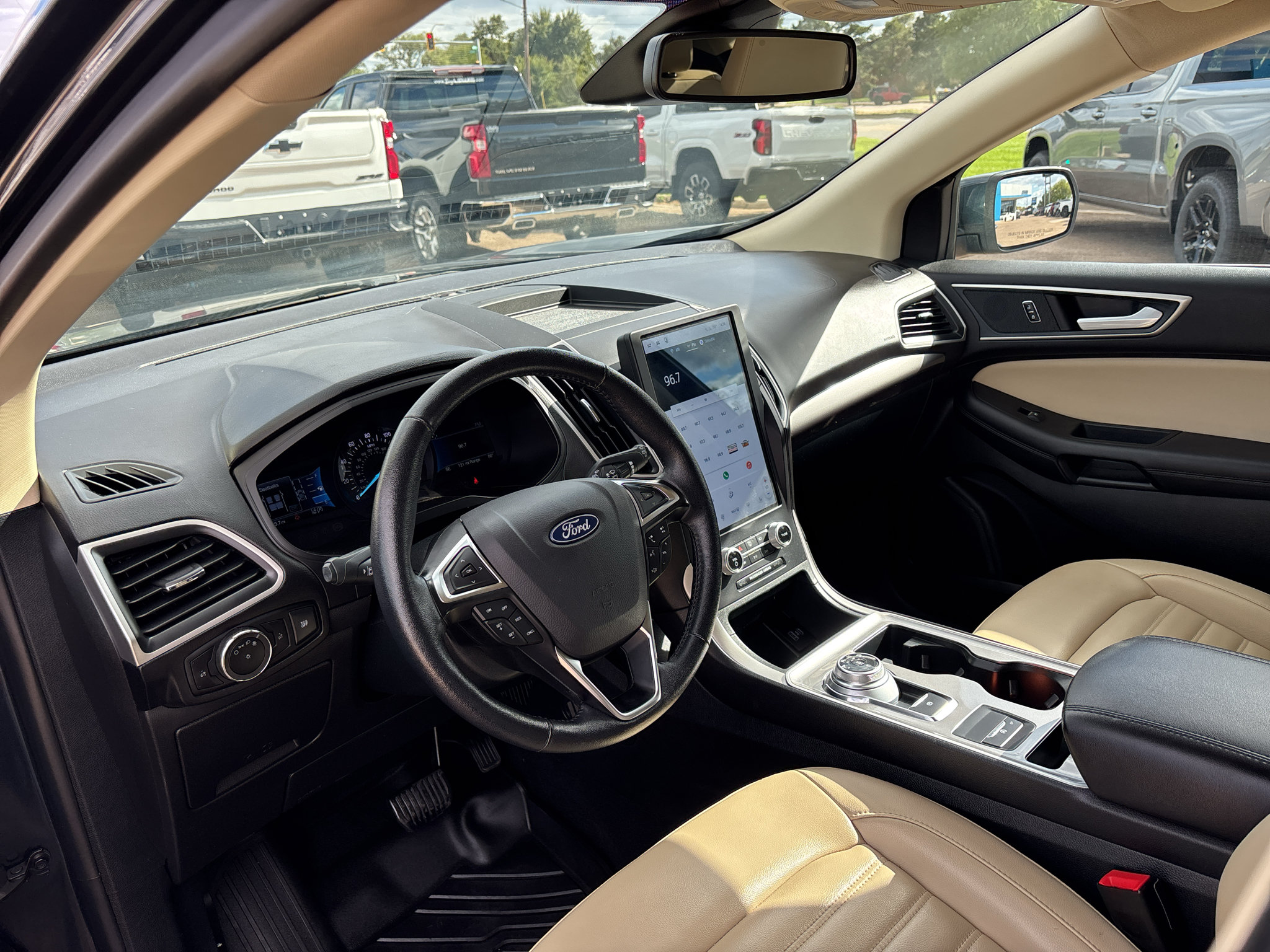 Used 2024 Ford Edge SEL AWD/4WD image 12