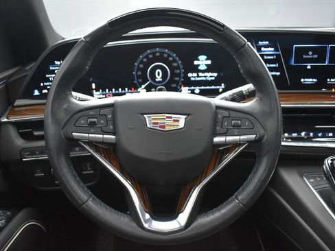 Used 2023 Cadillac Escalade ESV Premium Luxury w/ Performance Package AWD/4WD image 15