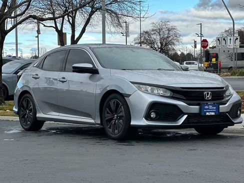 Used 2018 Honda Civic EX image 9