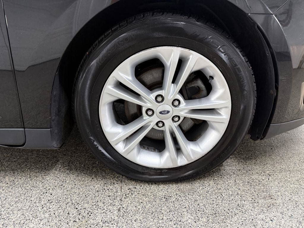 Used 2014 Ford Taurus SEL w/ Equipment Group 201A FWD image 33