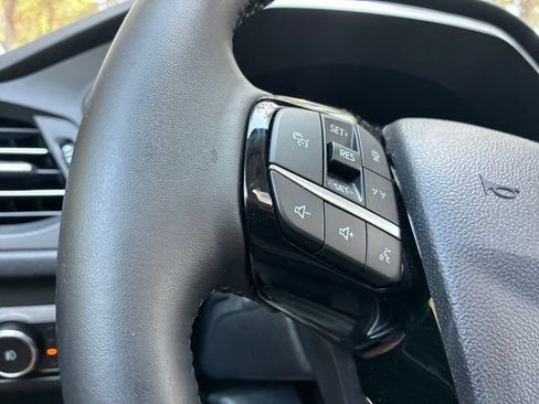 Used 2025 Ford Escape SE w/ PHEV Premium Package FWD image 28