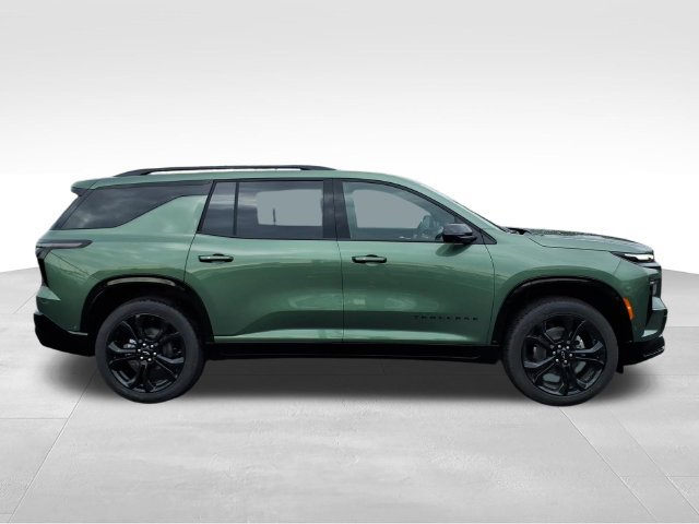 New 2027 Chevrolet Traverse RS w/ LPO, Floor Liner Package AWD/4WD image 2