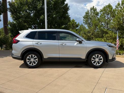 Used 2026 Honda CR-V LX image 7